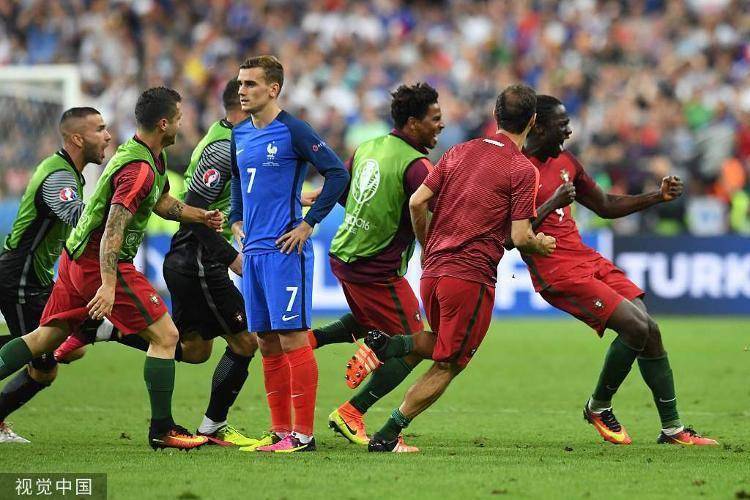 哥伦比亚血洗美国，格列兹曼打破历史纪录的简单介绍