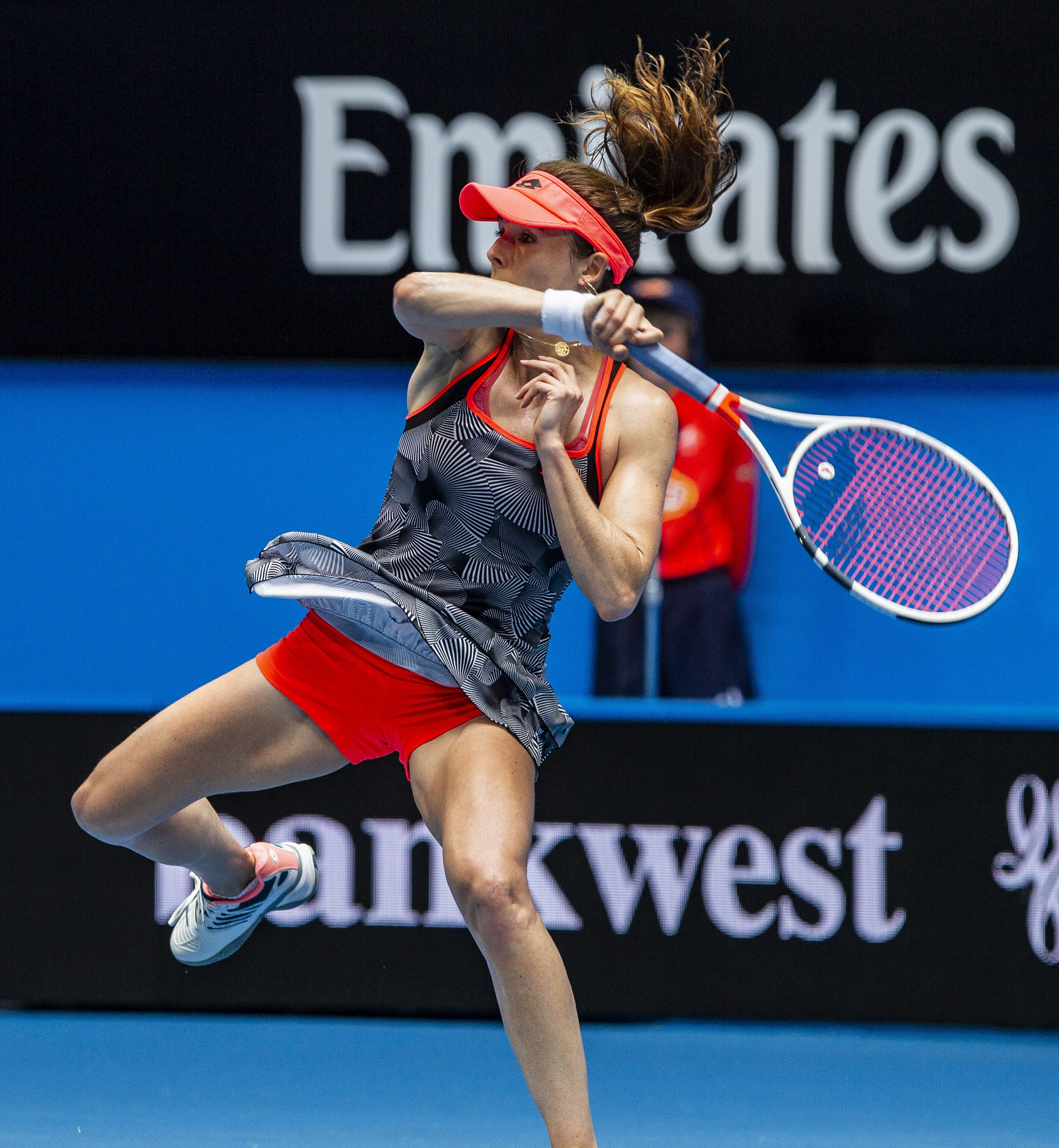 意大利网球队鏖战欧洲网球队,克耶高斯三分雨点燃全场的简单介绍 意大利网球队鏖战欧洲网球队,克耶高斯三分雨点燃全场的简单介绍