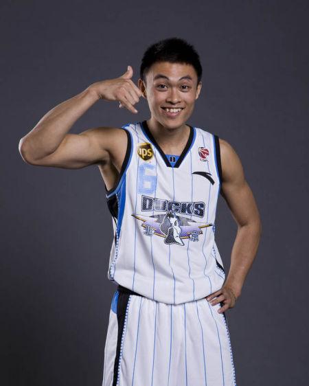 捷克国家队取得胜利，实现卫冕之路晋级