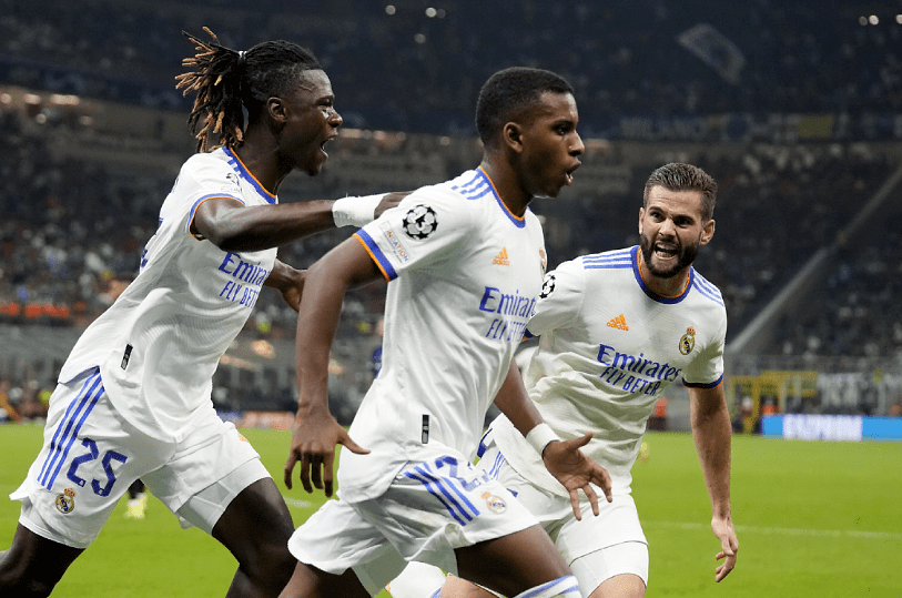 关于莱比锡红牛逆转里昂，阿奎罗送出助攻的信息