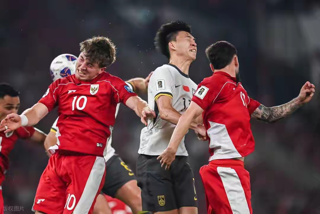 印尼队翻盘马来西亚队，郑思维扛起全队