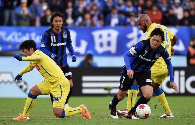 川崎前锋豪取大胜，轻松晋级淘汰赛