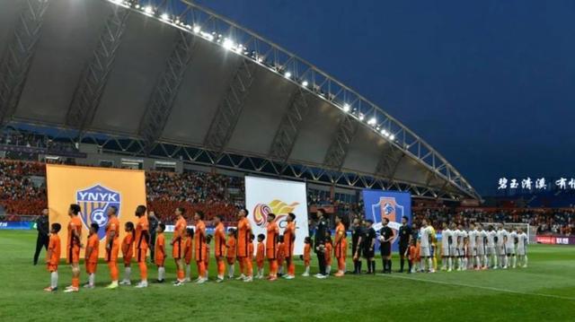 关于比赛精彩纷呈，看球的人们热情高涨的信息