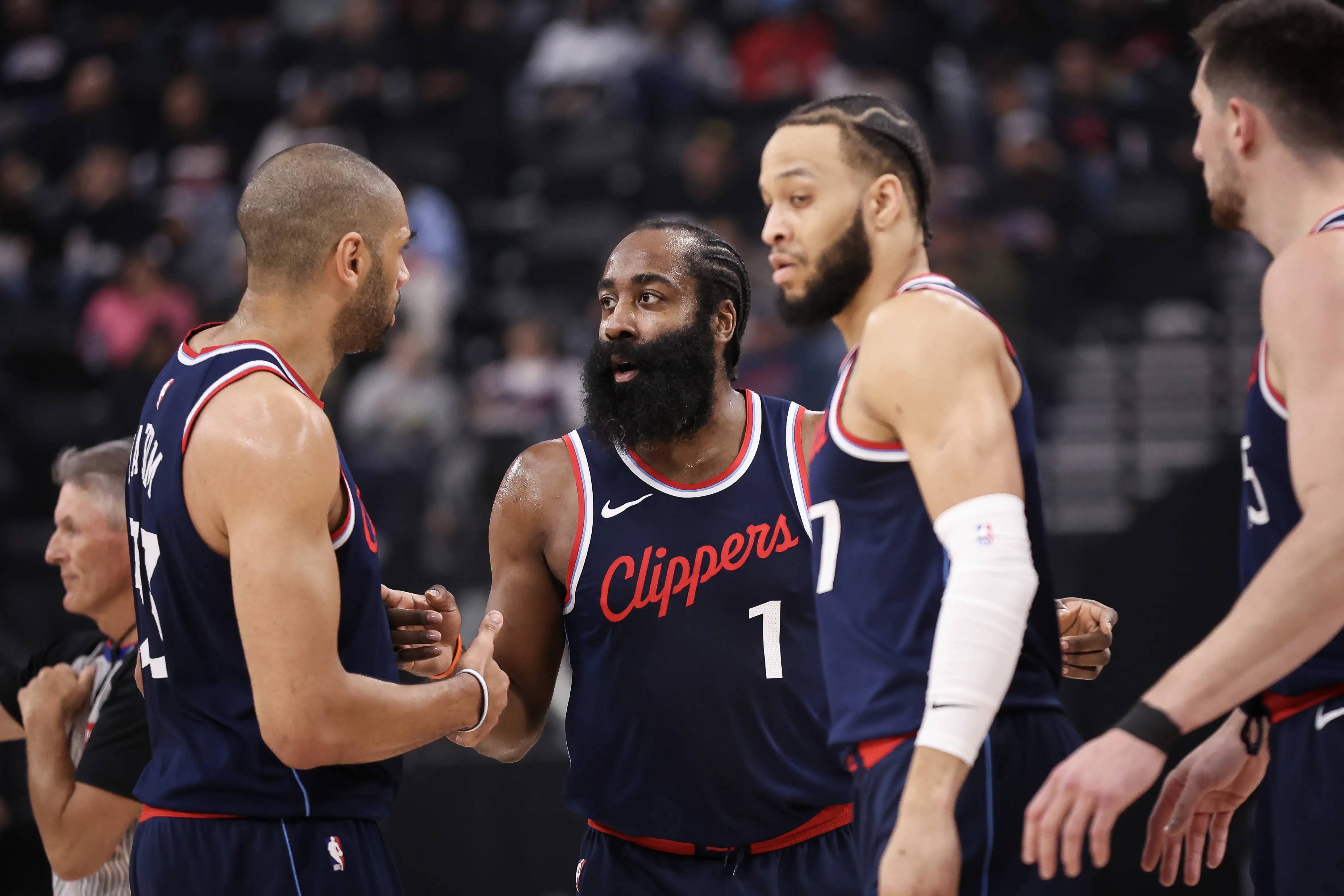 包含快船主场不敌尼克斯,遭遇重大挫折的词条 包含快船主场不敌尼克斯,遭遇重大挫折的词条