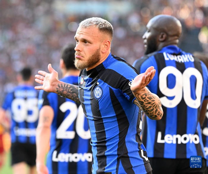 包含罗马客场取胜，继续保持稳定表现的词条