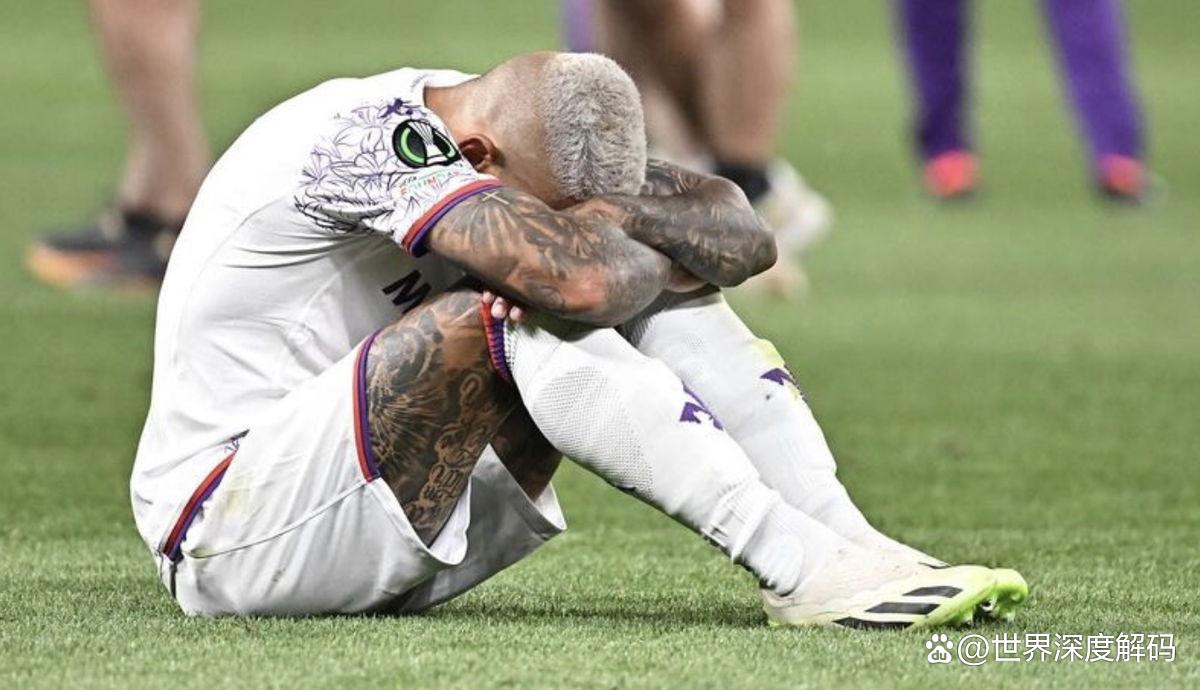 包含佛罗伦萨防守失利，冲击欧战资格遇阻的词条