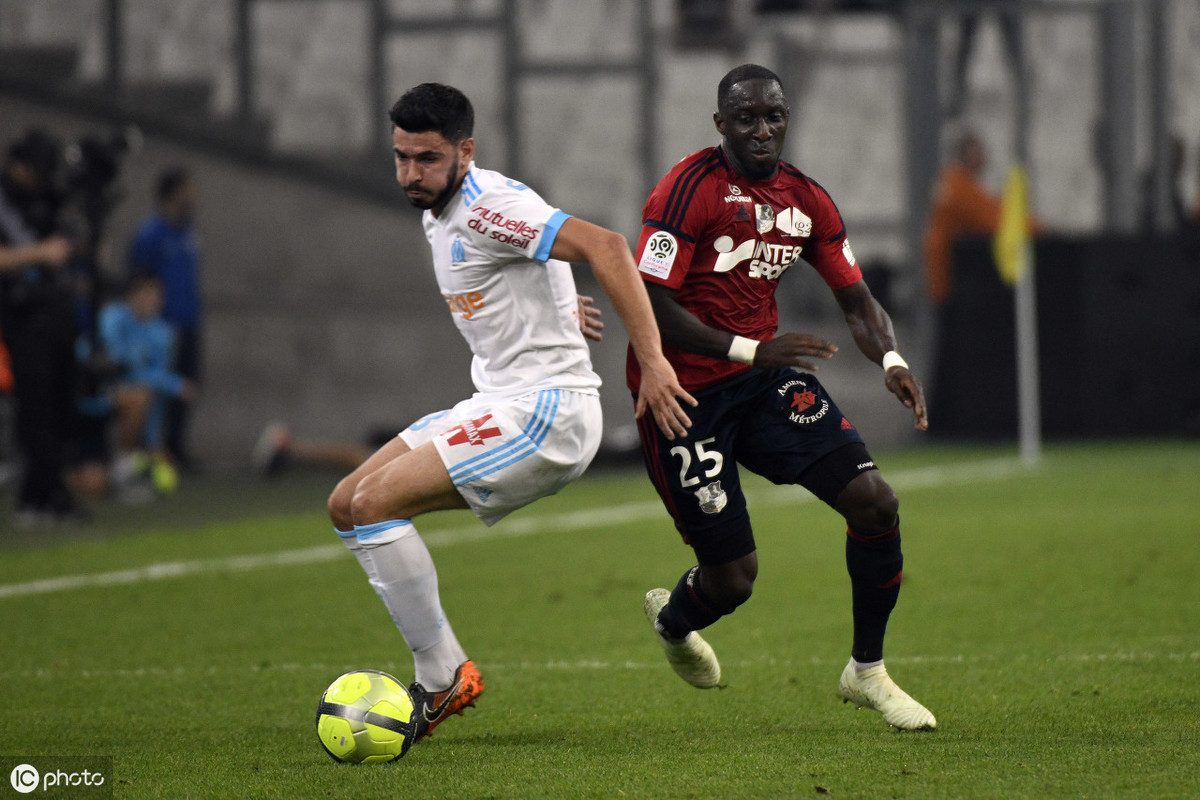 里尔豪取法甲榜首，强势横扫对手