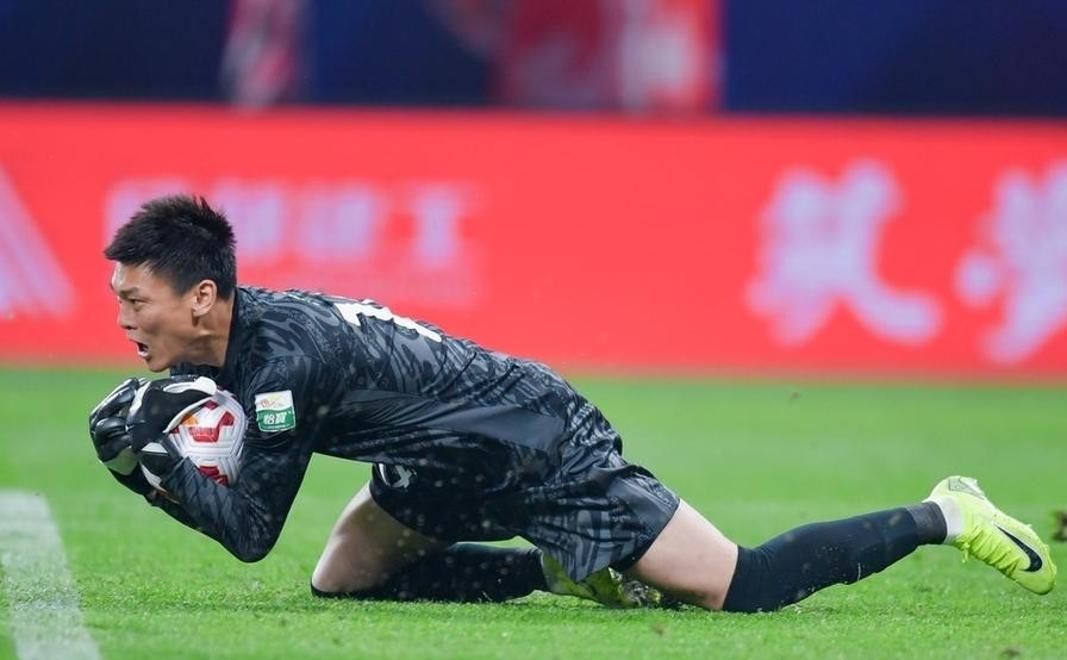 申花神奇反击,逆袭夺冠有望 申花神奇反击,逆袭夺冠有望