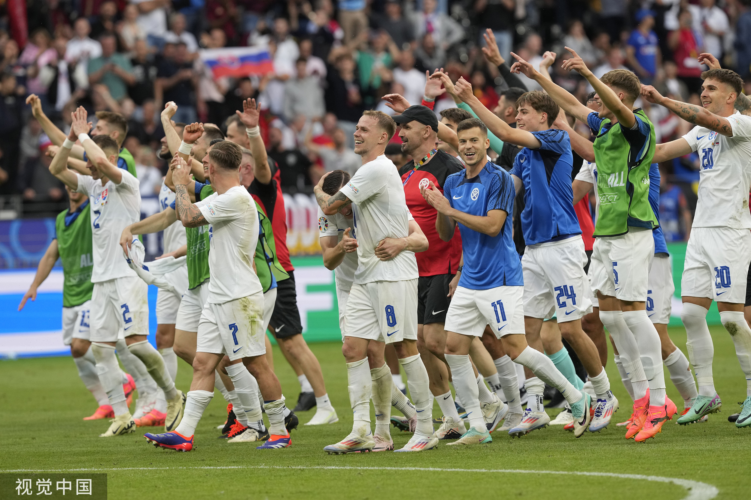 斯洛伐克球队在比赛中大显身手 斯洛伐克球队在比赛中大显身手