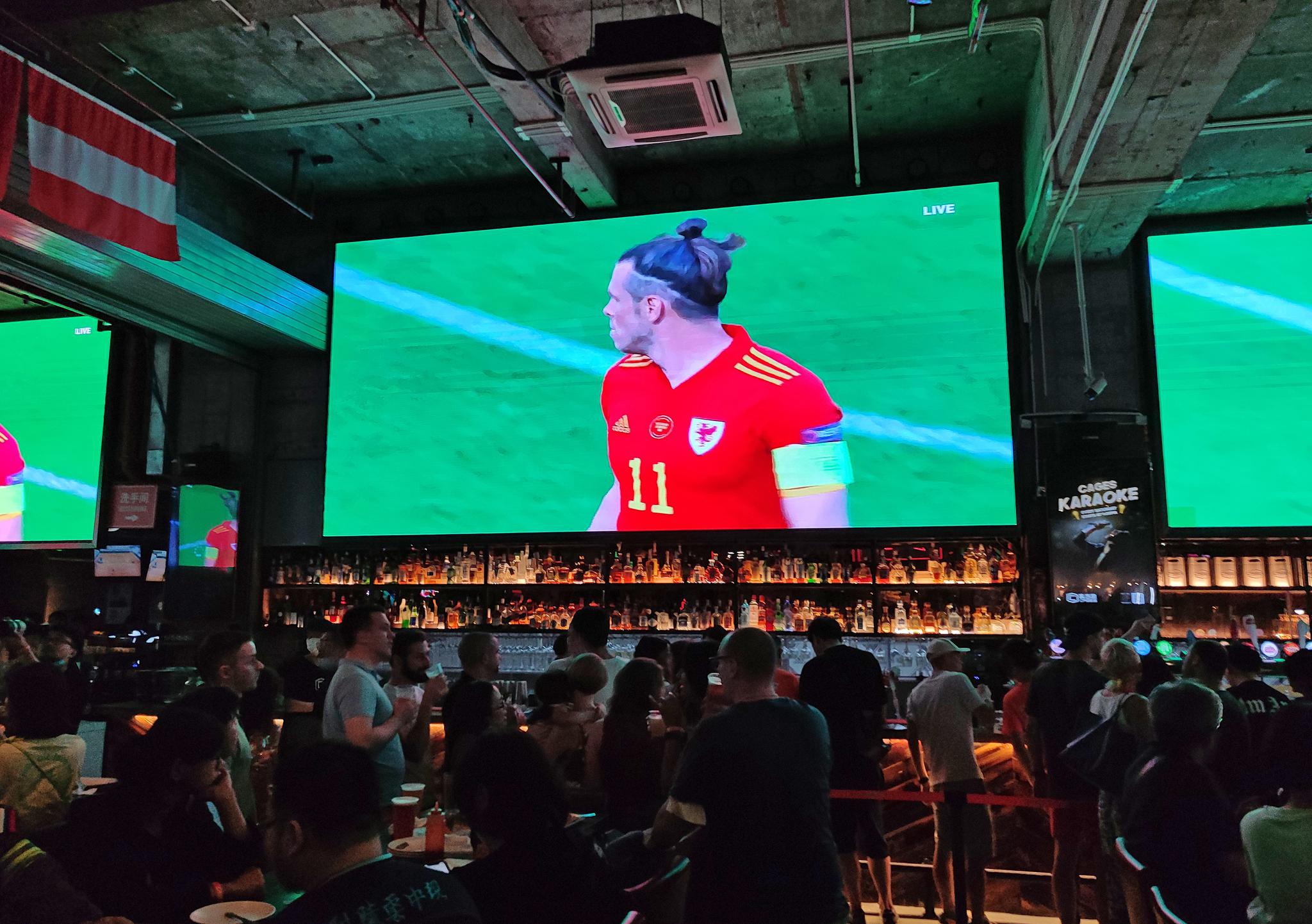 关于国内联赛足球经营成绩公布，转播权获得支持的信息