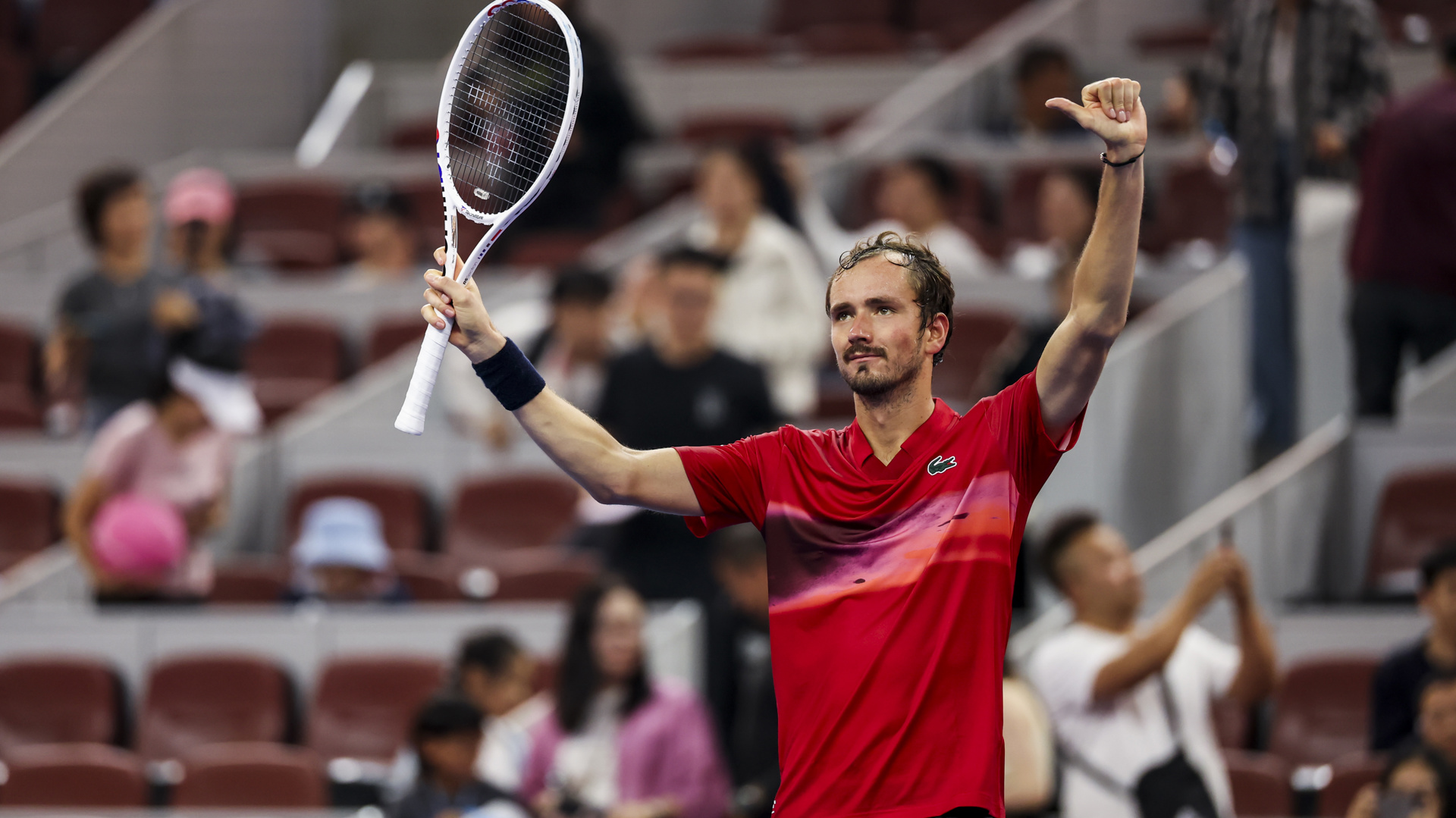 包含法国网球队力克英国网球队，梅德韦杰夫送出助攻的词条