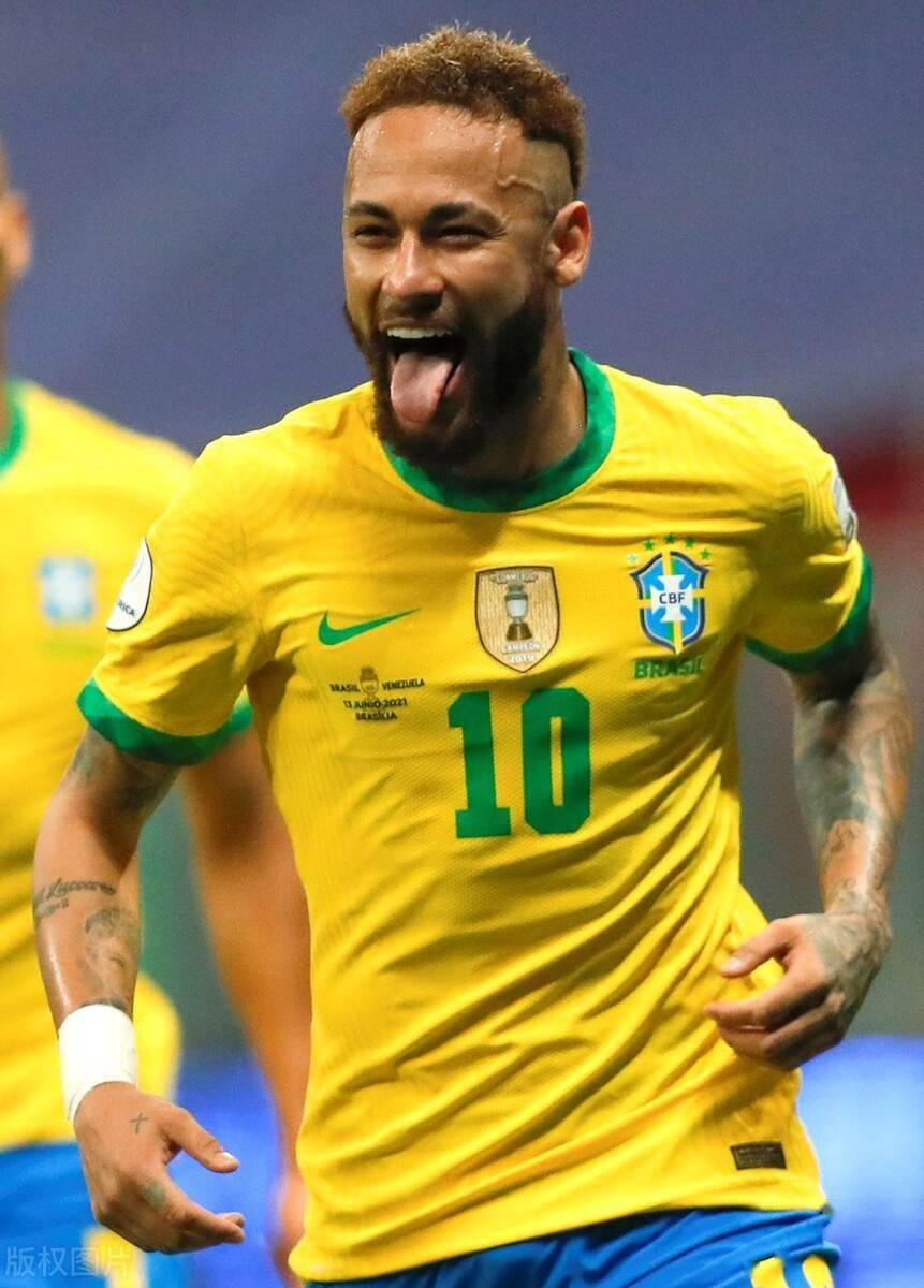 巴黎鏖战哥伦比亚，罗德里统治全场