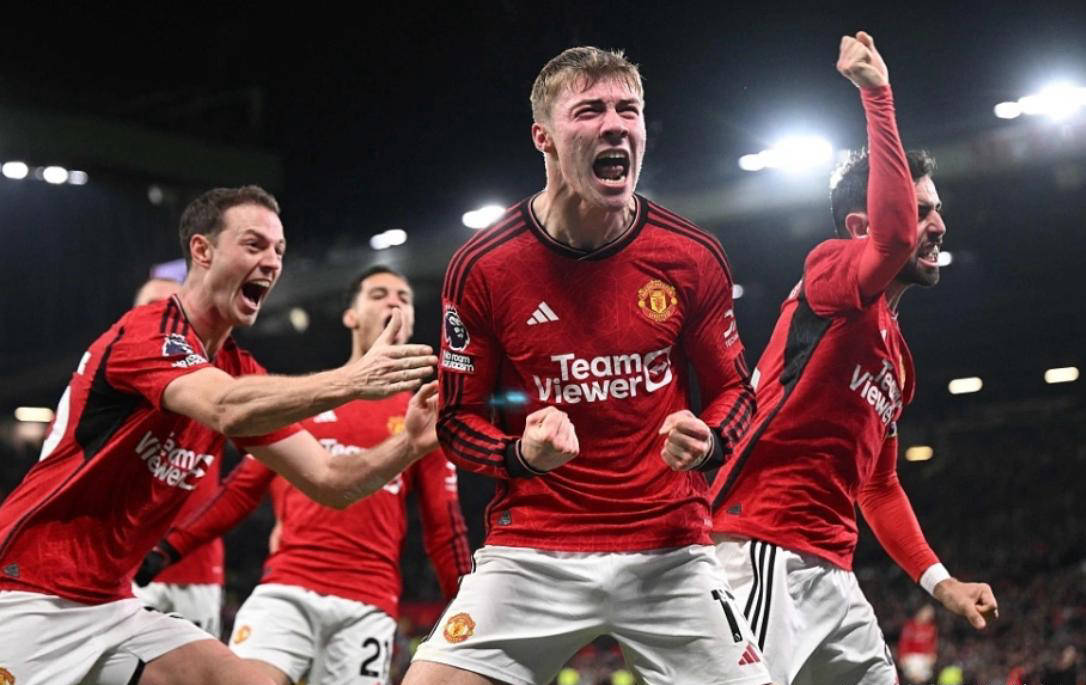 曼联客场被埃弗顿逆袭,遭遇联赛两连败 曼联客场被埃弗顿逆袭,遭遇联赛两连败