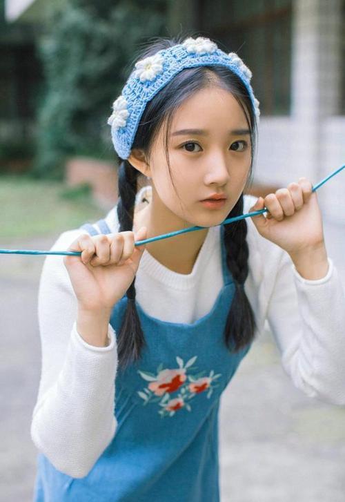 年度焦点之战，黄蜂压哨绝杀雄鹿，篮球之夜的戏剧性巅峰