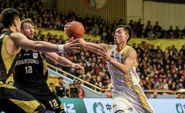 山东男篮大胜江苏队，成功晋级总决赛